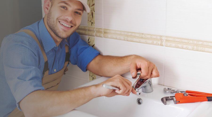 Professional clogged drains services in Chester, IA
